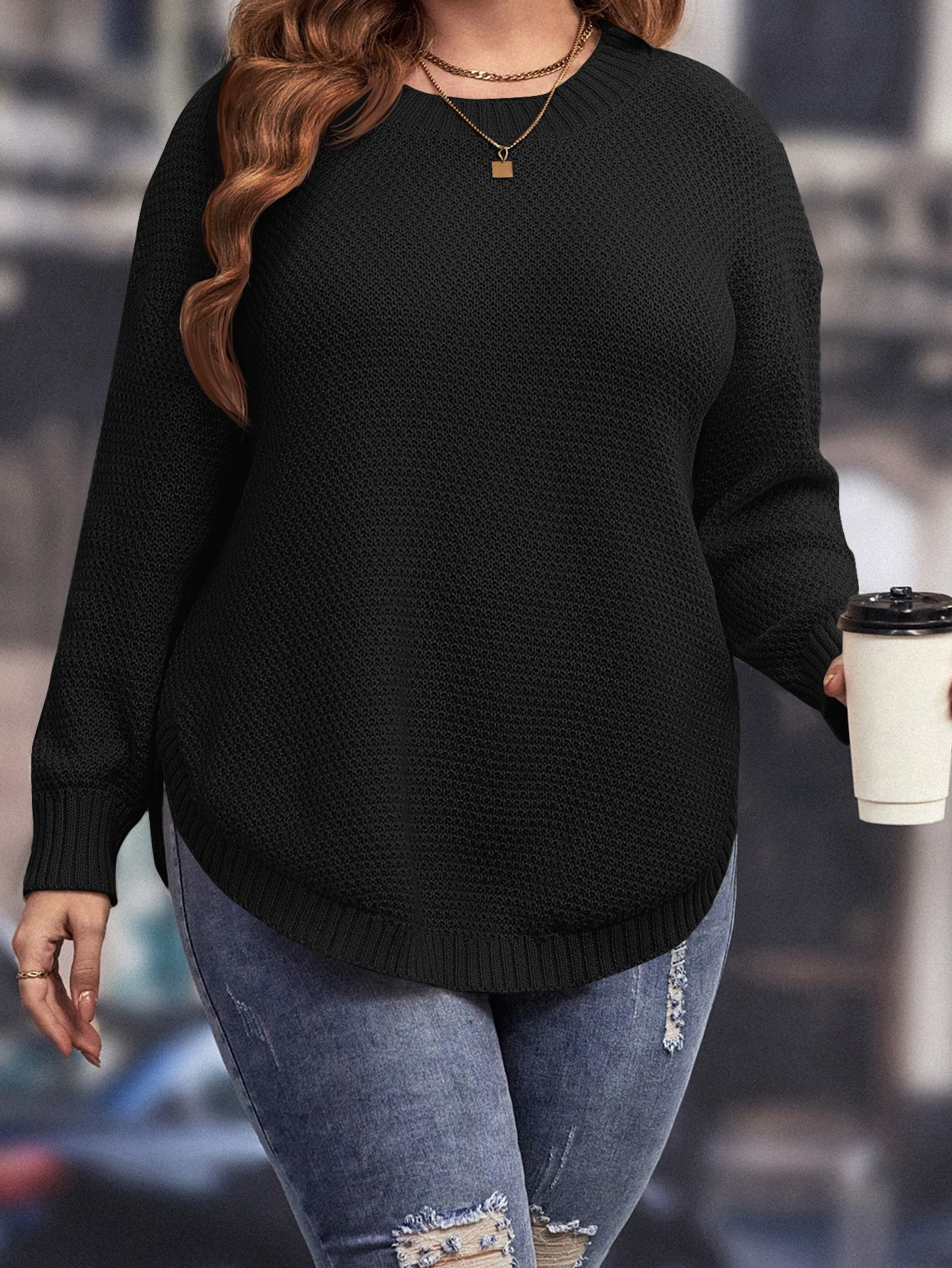 Suéter feminino bainha curvada manga comprida Paola. Plus Size
