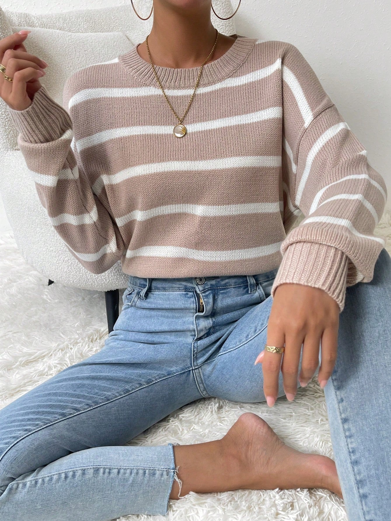 Suéter Feminino listrado gola redonda Lolla