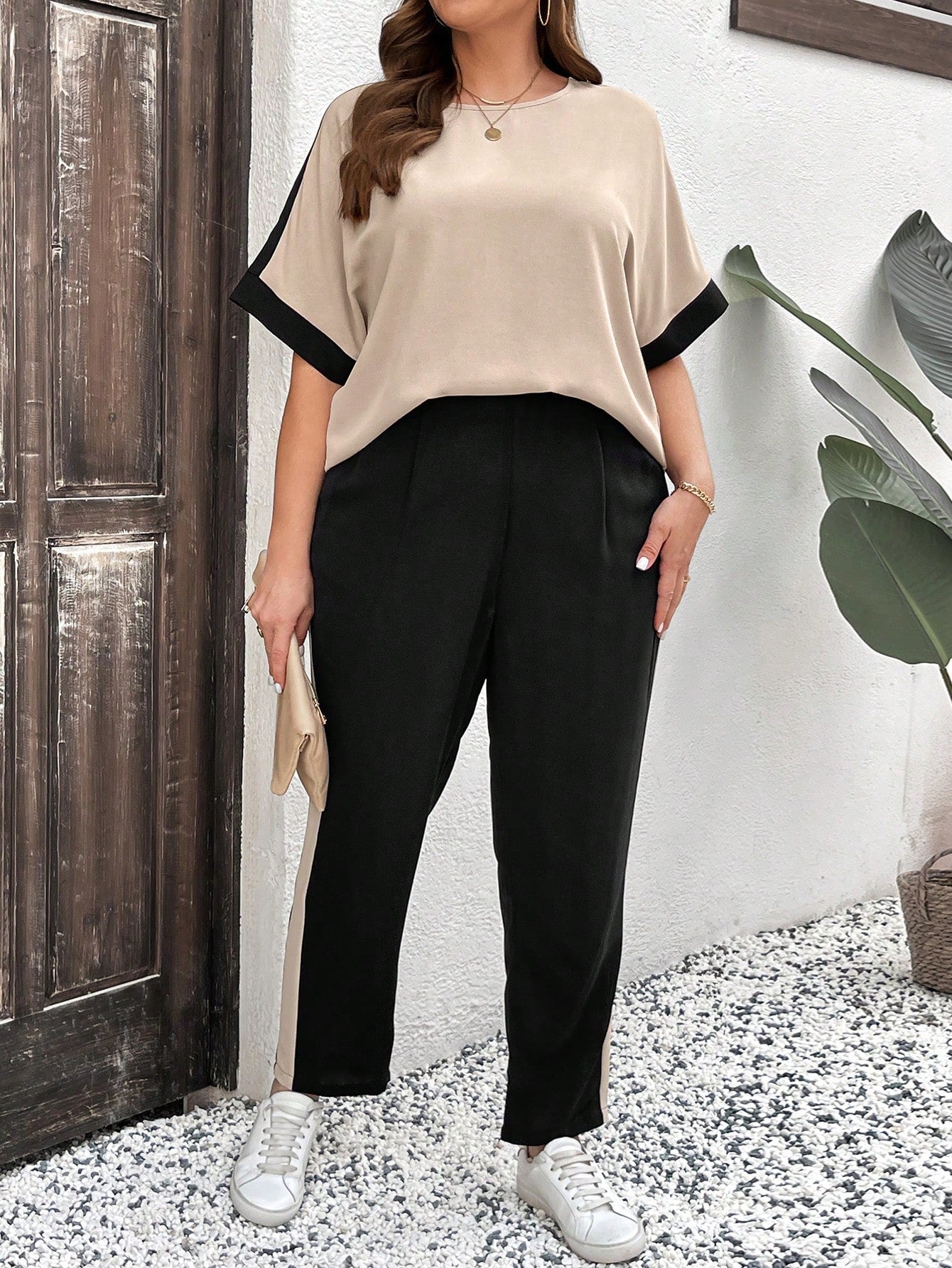 Conjunto feminino manga curta e calça Lorena. Plus Size