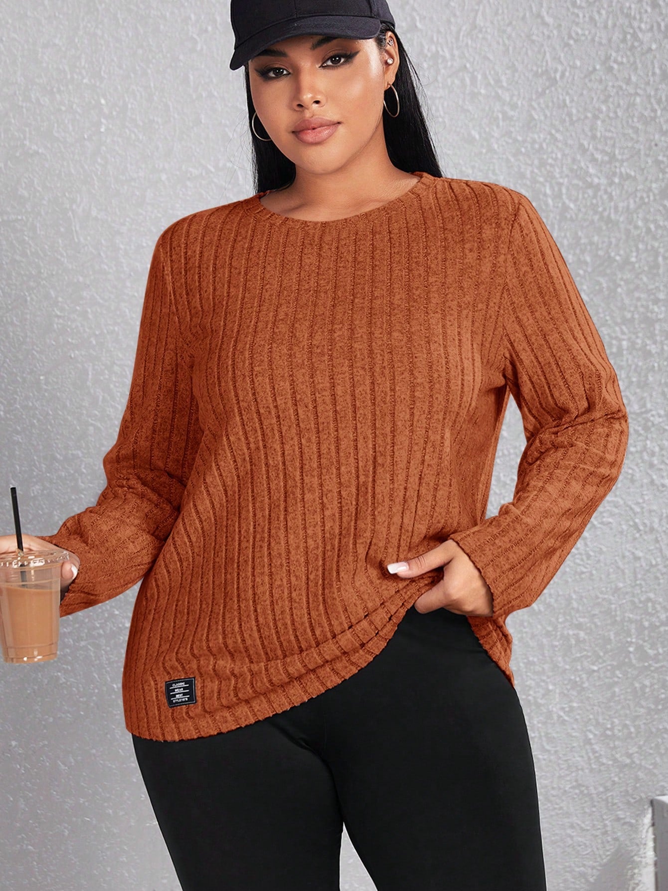 Blusa Feminina Básica Gola Redonda – Evanna Plus Size