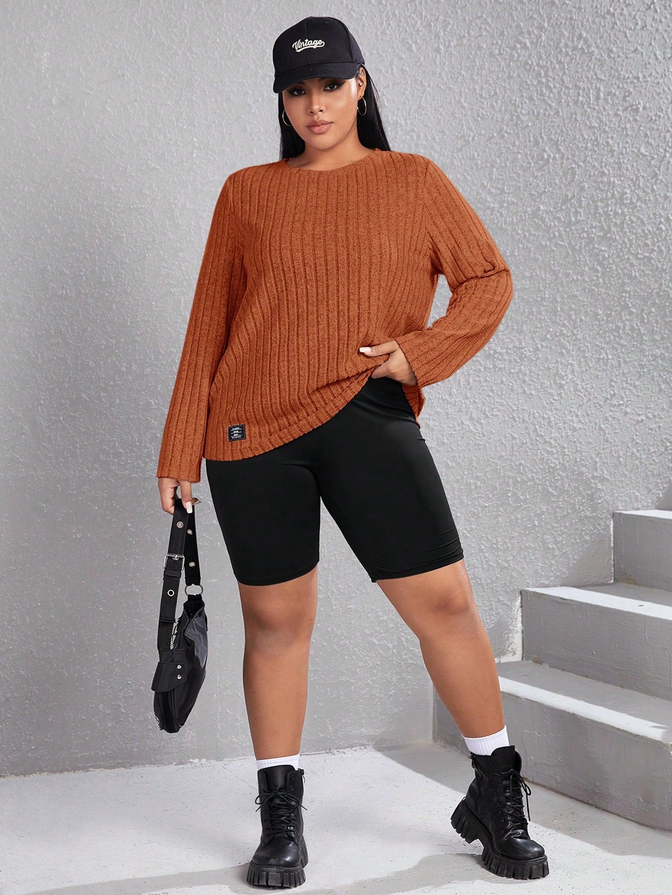 Blusa Feminina Básica Gola Redonda – Evanna Plus Size