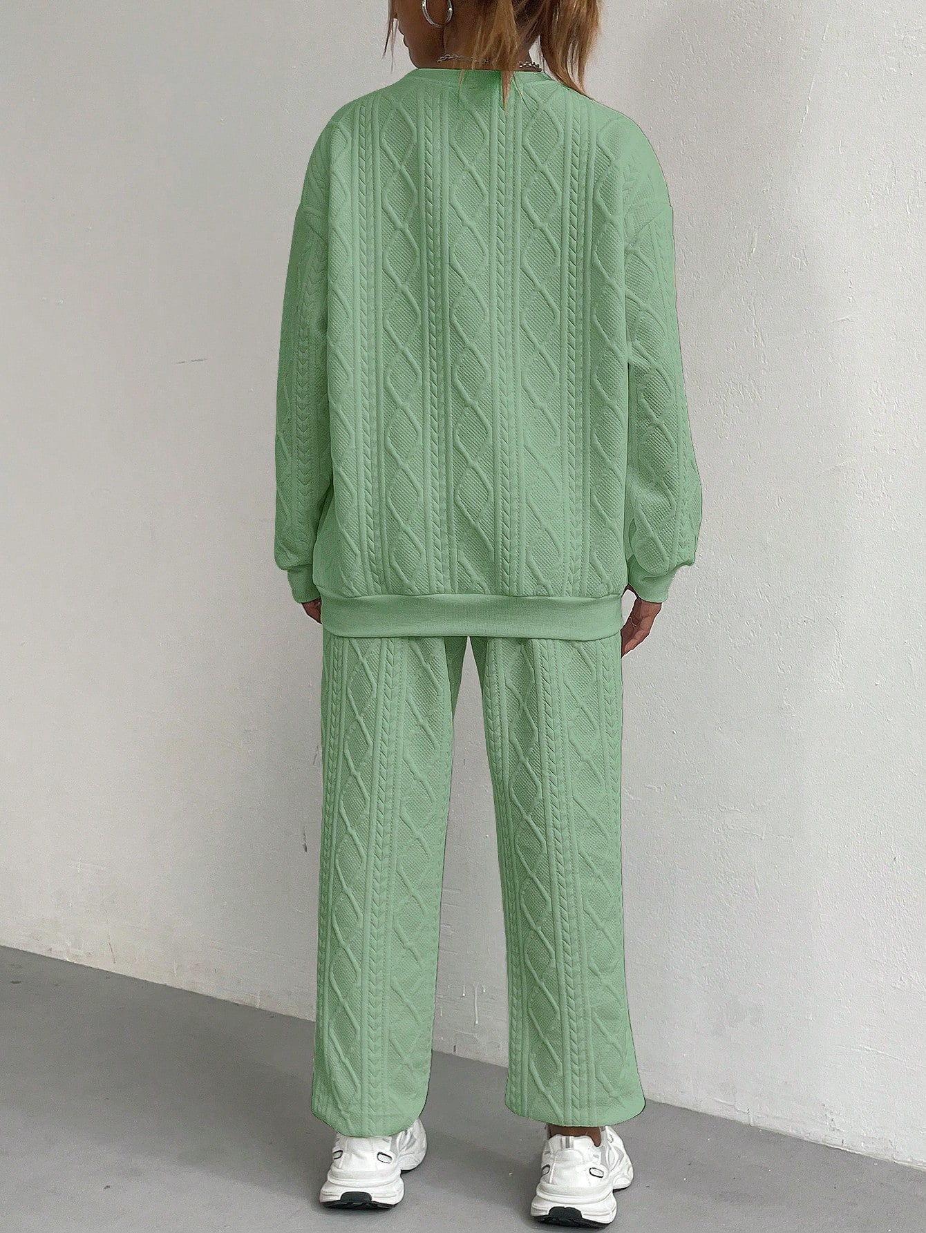 Conjunto feminino de moletom texturizado Arelis