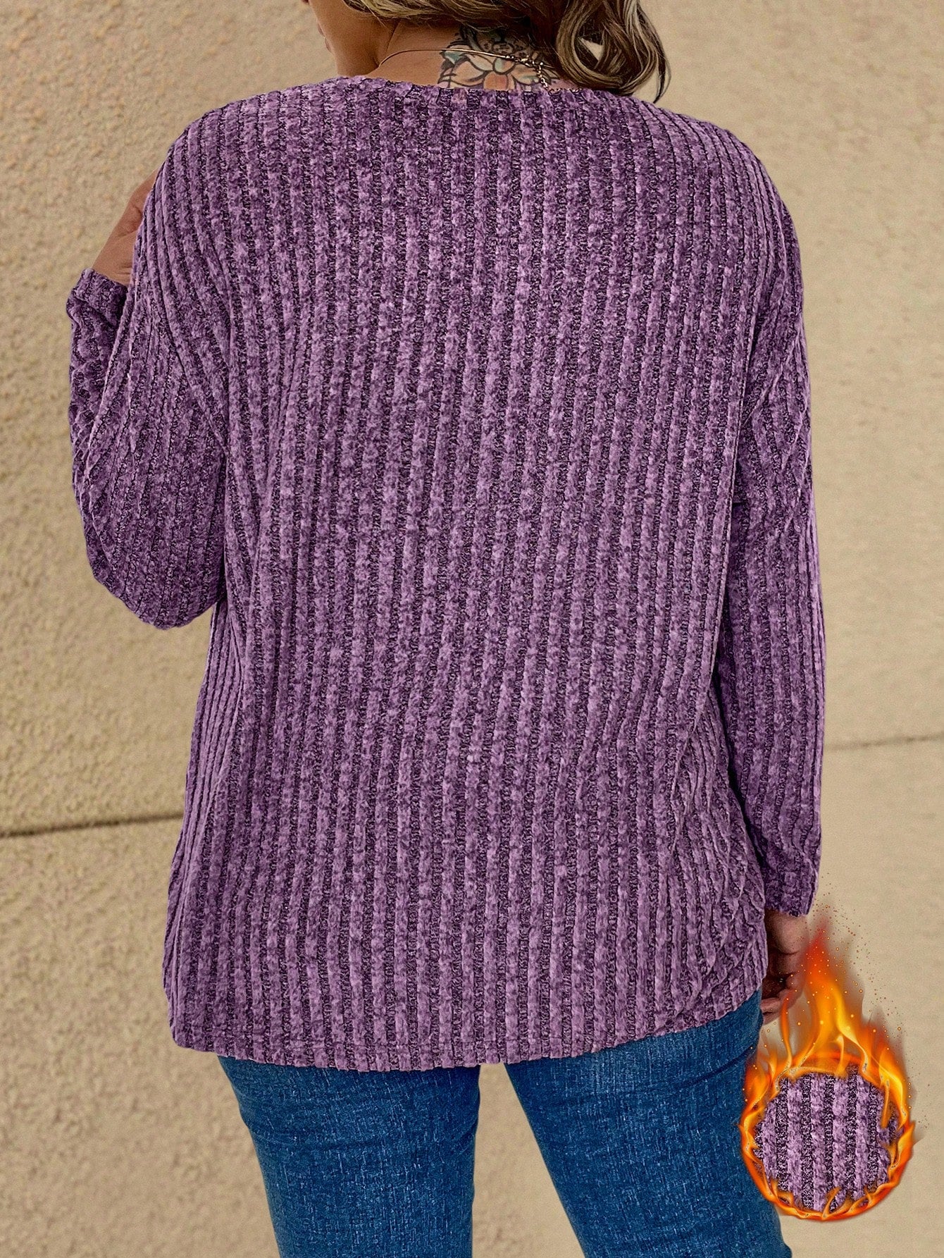 Blusa feminina basica canelada manga longa e gola redonda Hally. Plus Size