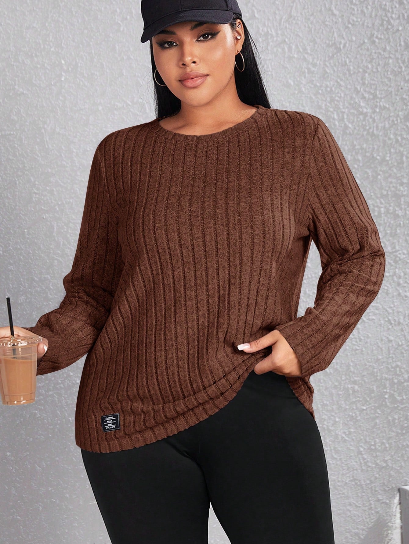 Blusa Feminina Básica Gola Redonda – Evanna Plus Size