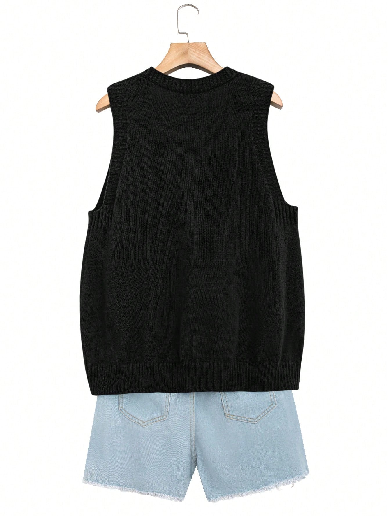 Colete Feminino gola V com bolso frontal Danielly. Plus Size