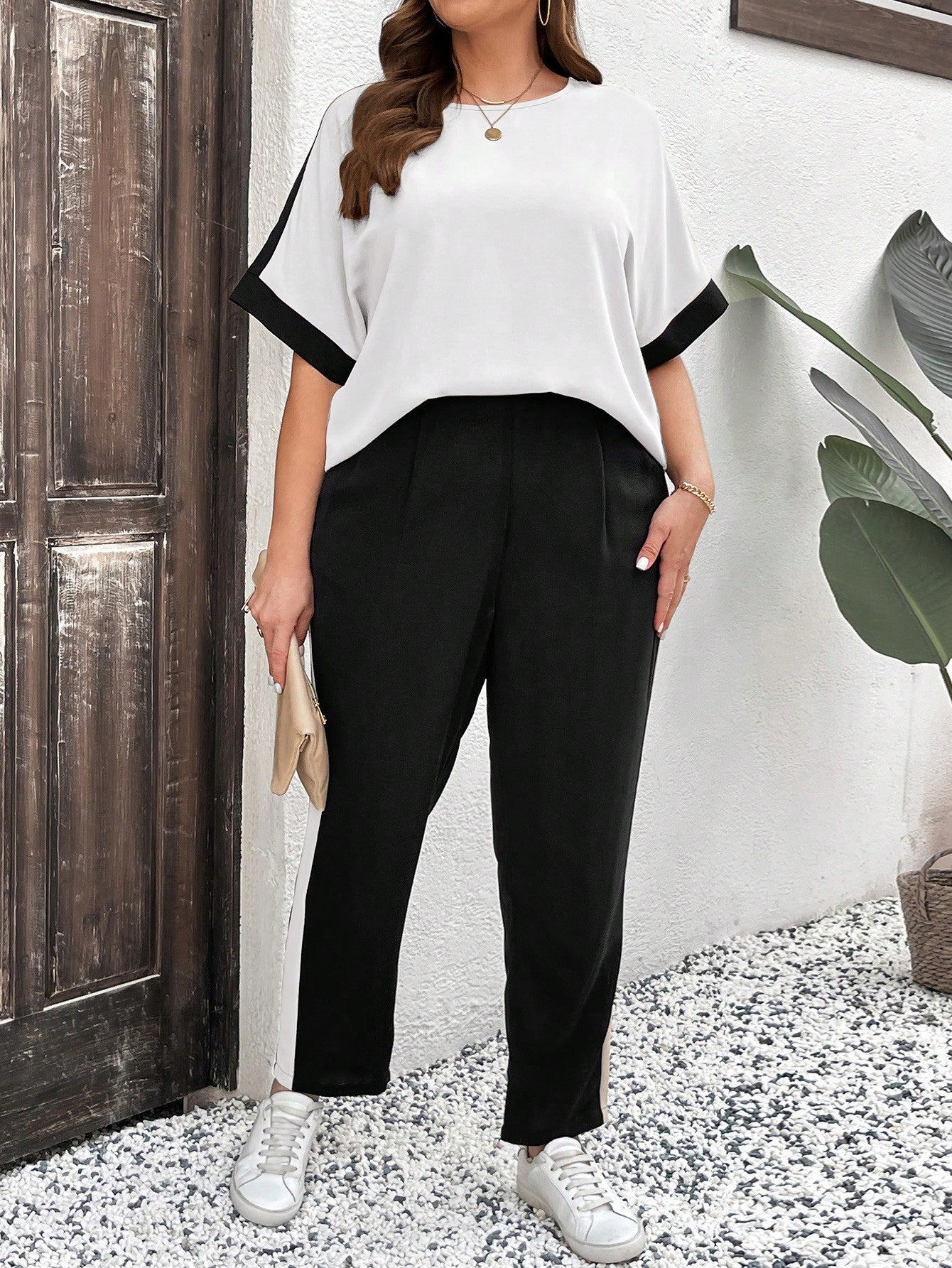 Conjunto feminino manga curta e calça Lorena. Plus Size