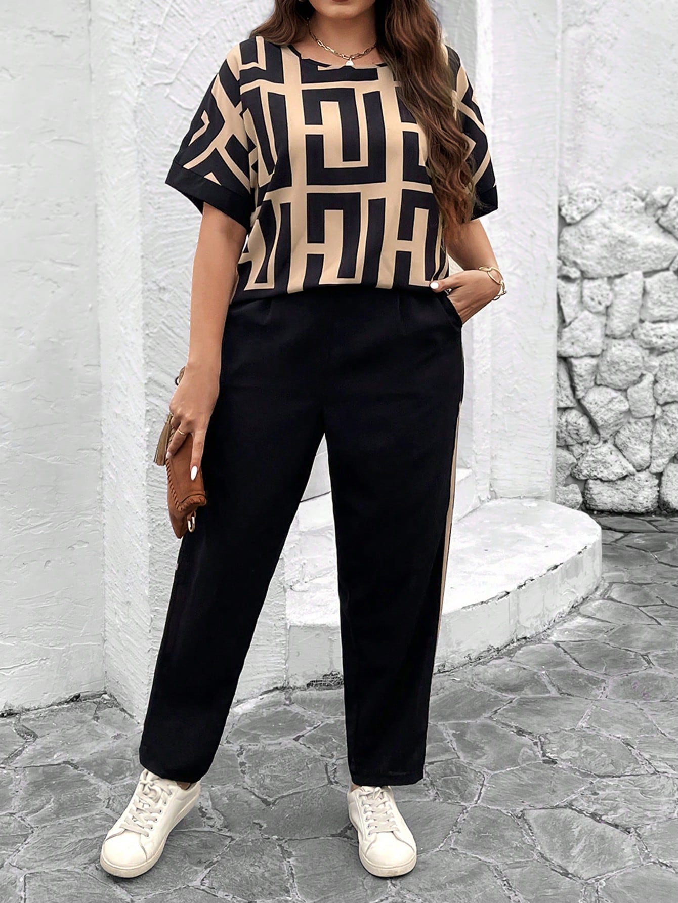 Conjunto feminino manga curta e calça Lorena. Plus Size