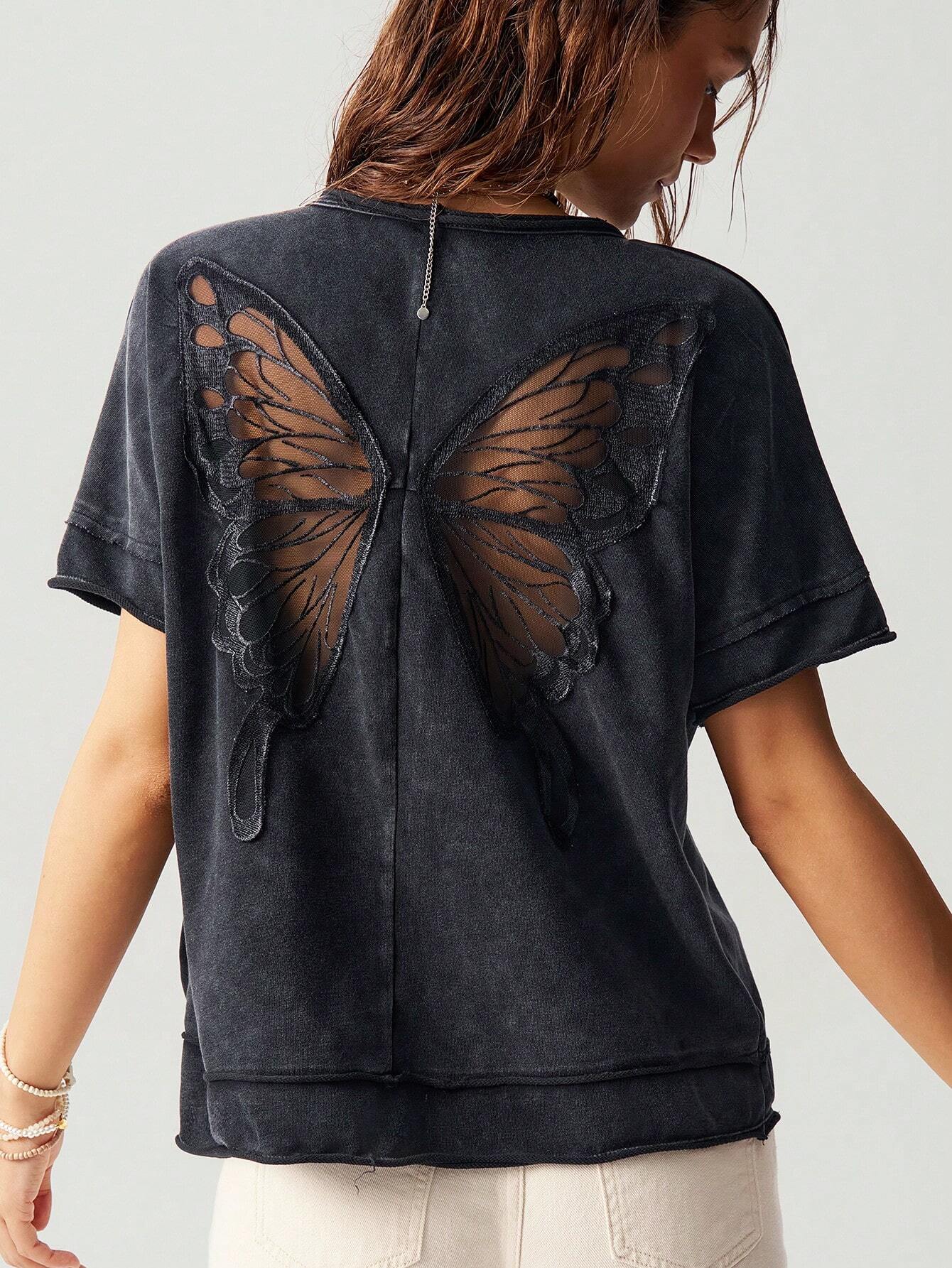 Camiseta Feminina Estilo Solto com Borboleta Vazada - Jacky