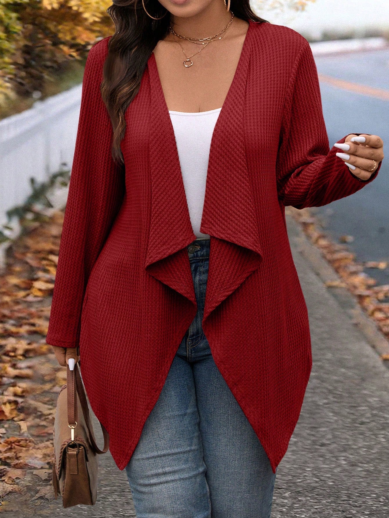 Candigan Feminina com Design de Colarinho Assimétrico - Ammy. Plus Size