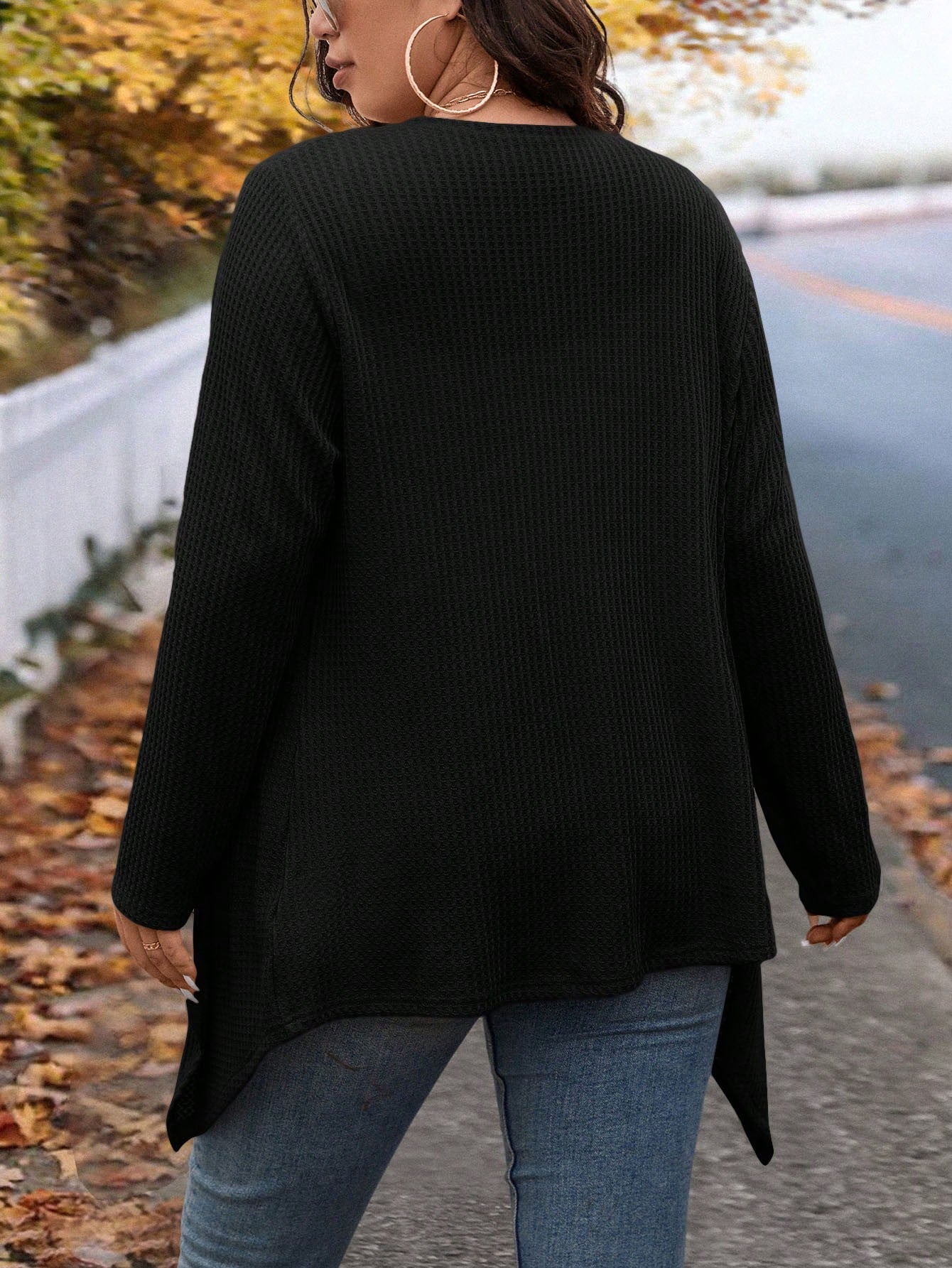 Candigan Feminina com Design de Colarinho Assimétrico - Ammy. Plus Size