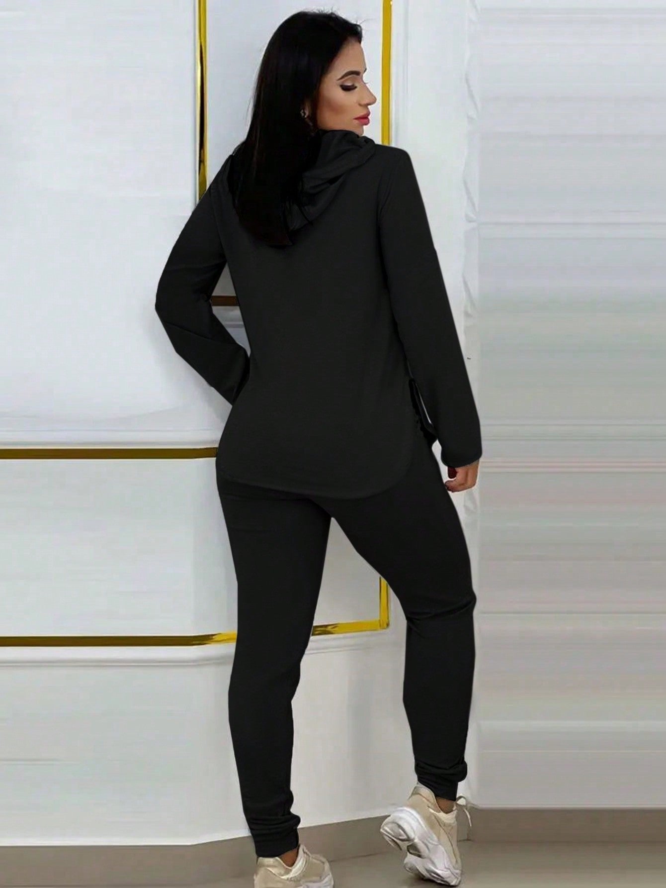 Conjunto Feminino com Capuz - Kleia