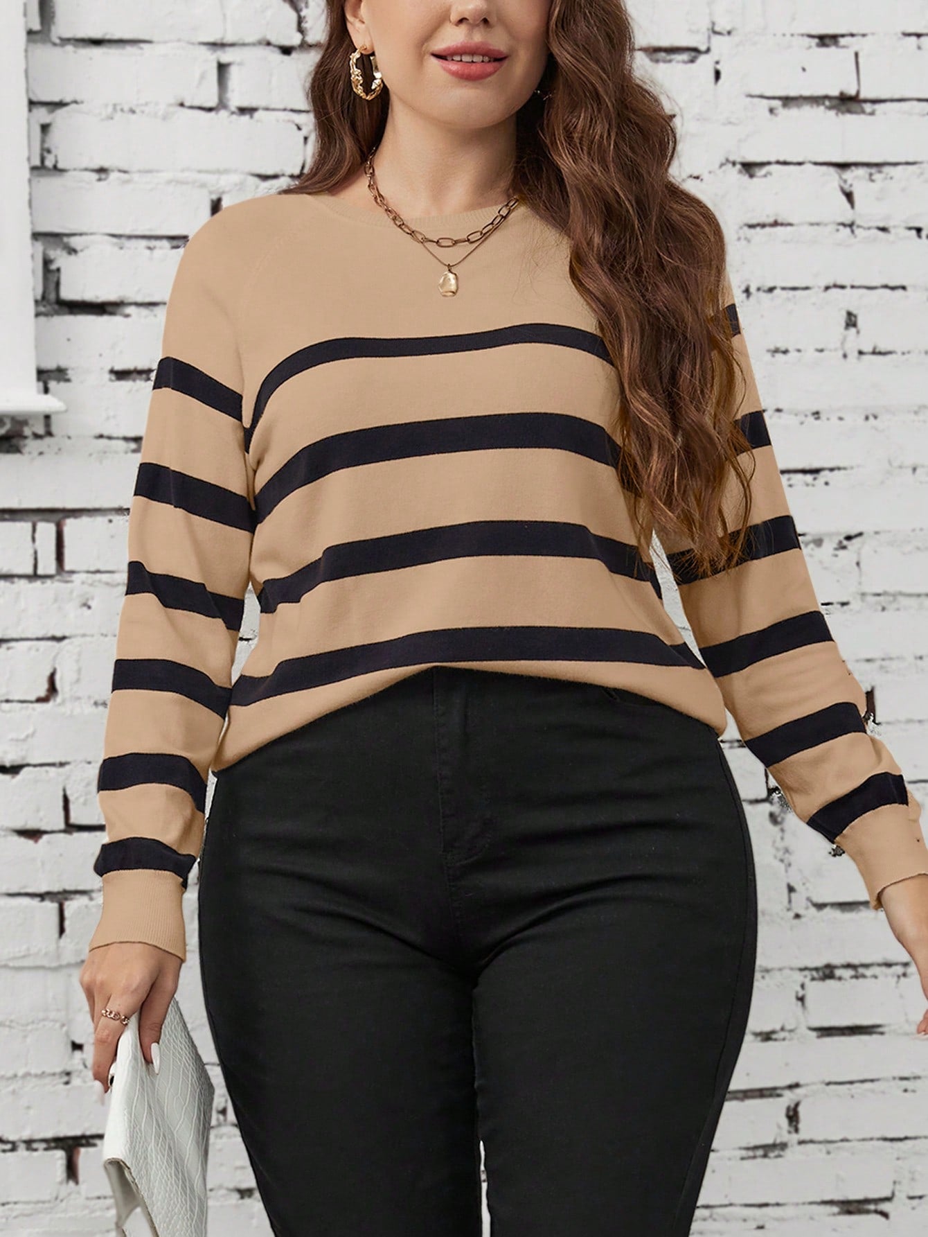 Suéter feminino listrado Eloá. Plus Size