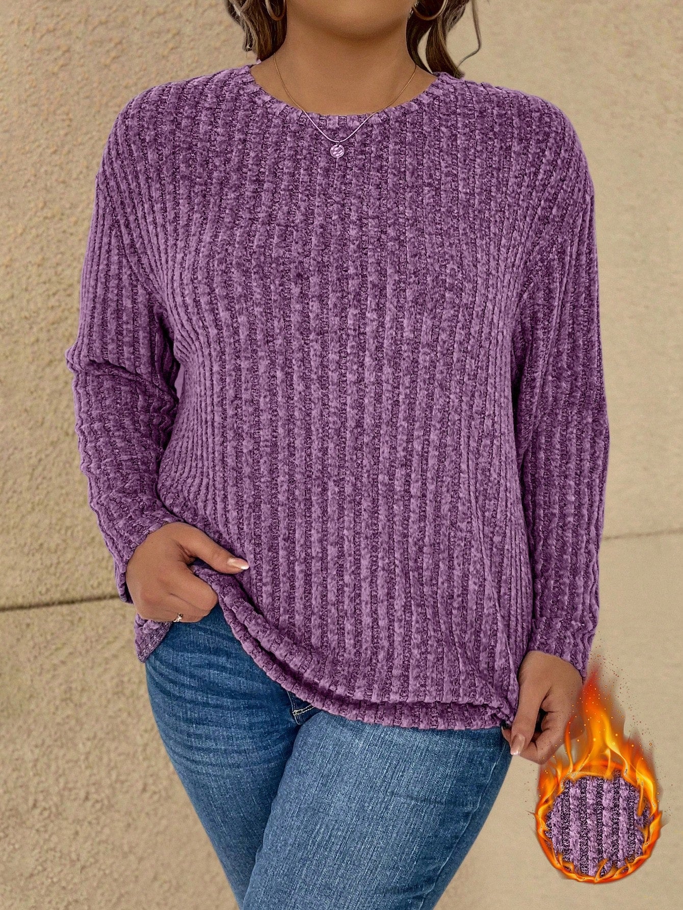 Blusa feminina basica canelada manga longa e gola redonda Hally. Plus Size