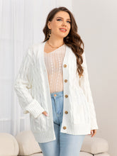 Cardigan feminino com botões frontais Emmy. Plus Size