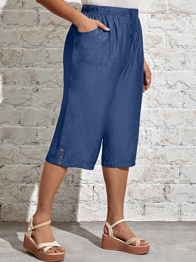 Calça Capri Feminina com Bolsos e Detalhe de Botões - Larissa. Plus Size