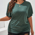 Blusa Feminina básica com ajuste lateral Leida. Plus Size