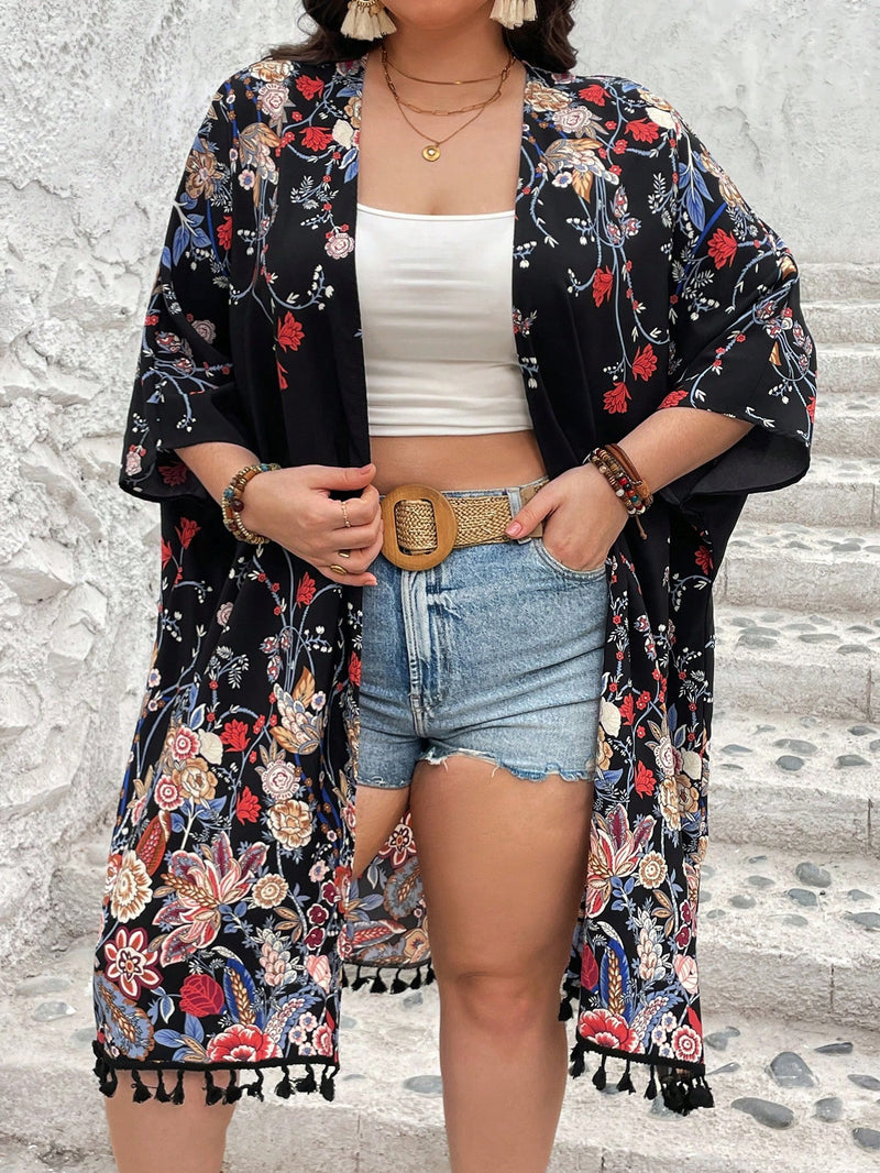 Quimono Feminino com Estampa Floral e Detalhe de Franjas - Isis Plus Size