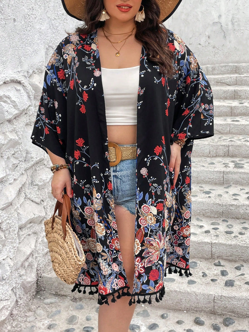 Quimono Feminino com Estampa Floral e Detalhe de Franjas - Isis Plus Size