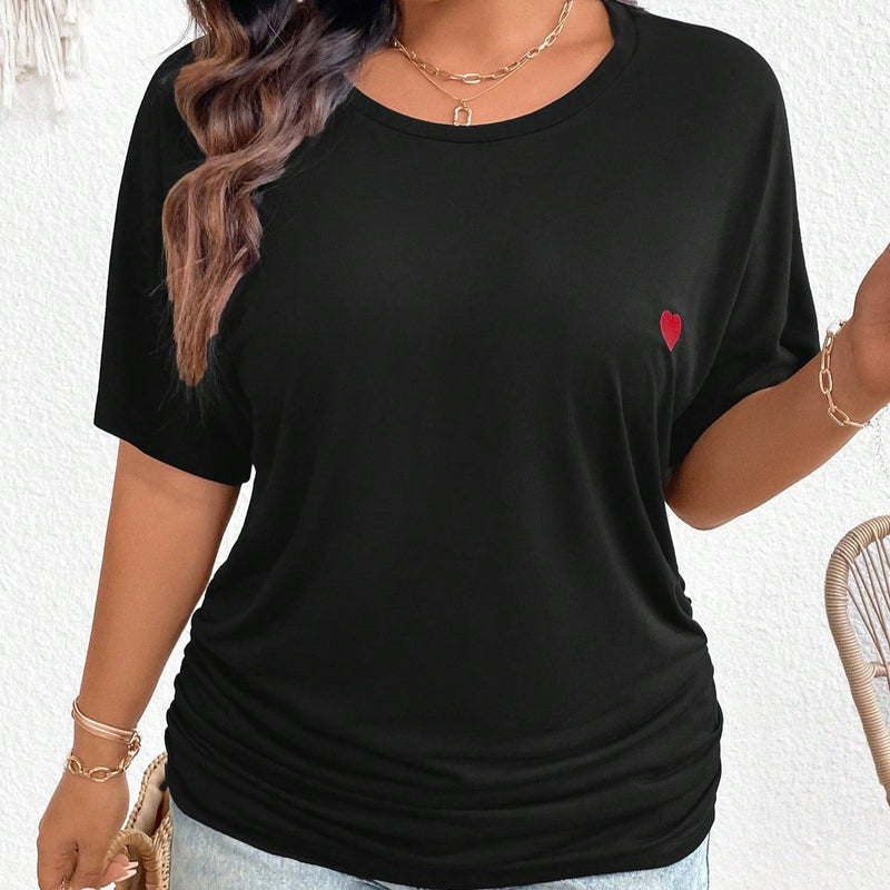 Blusa Feminina básica com ajuste lateral Leida. Plus Size