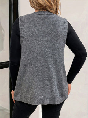 Colete Feminino gola V com bolso frontal Danielly. Plus Size