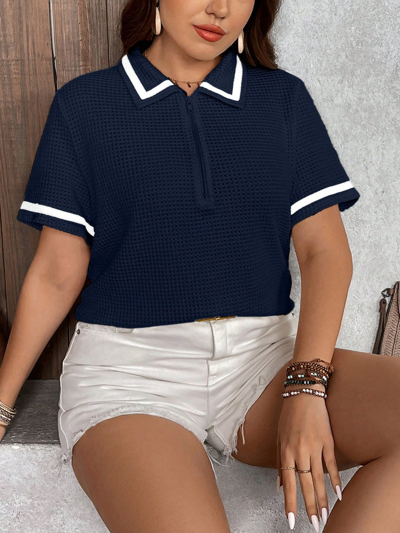 Blusa Polo Feminina com Gola Contrastante e Manga Curta - Camille. Plus Size