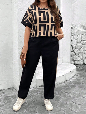 Conjunto feminino manga curta e calça Lorena. Plus Size
