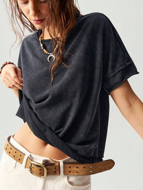 Camiseta Feminina  Estilo Solto com Borboleta Vazada - Jacky