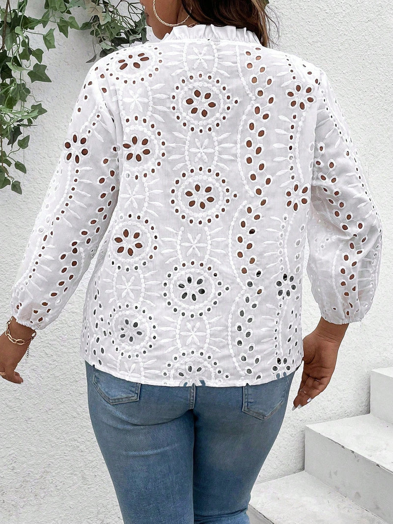 Blusa Feminina bordada com botões frontais Galicia. Plus Size