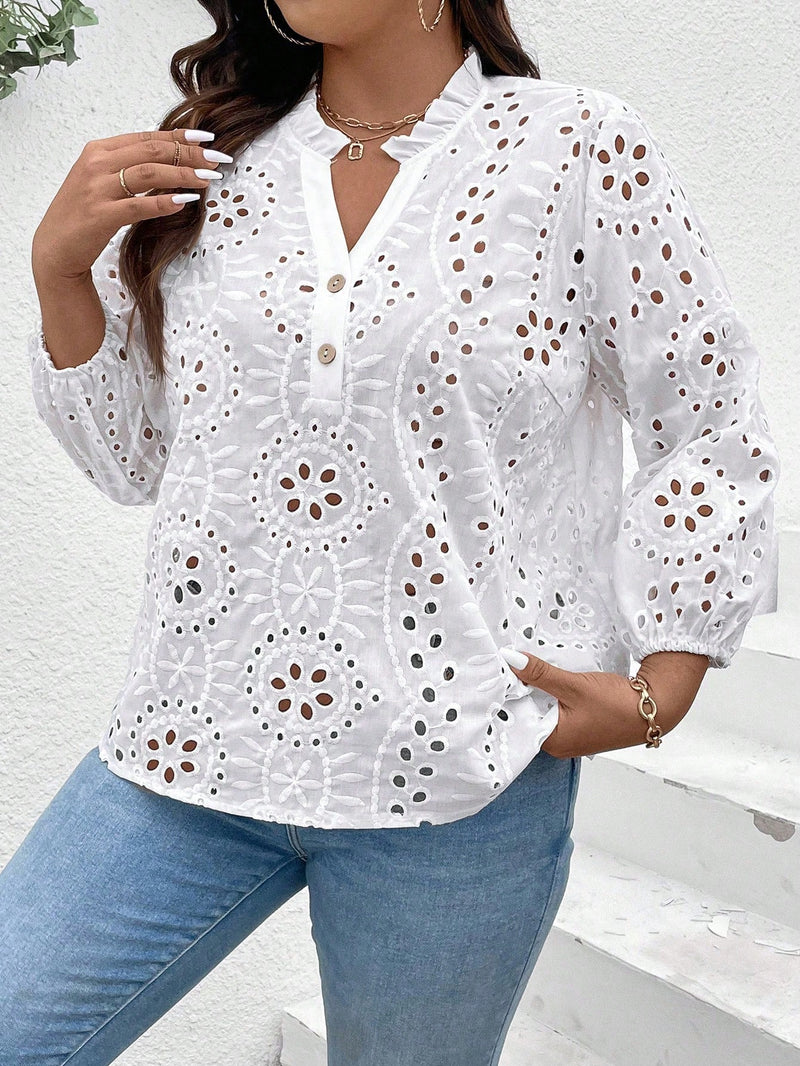 Blusa Feminina bordada com botões frontais Galicia. Plus Size