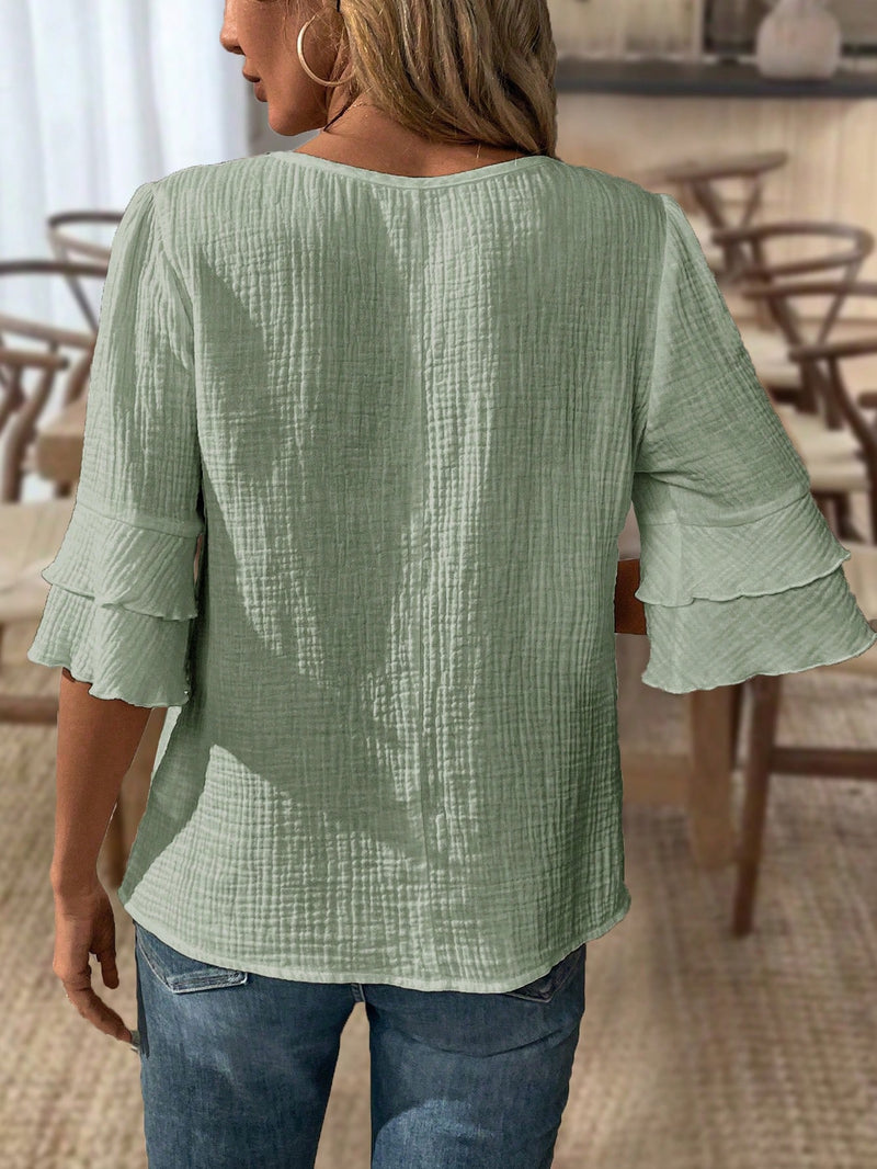 Blusa Casual Feminina com Manga Curta e Detalhes Plissados - Vanessa