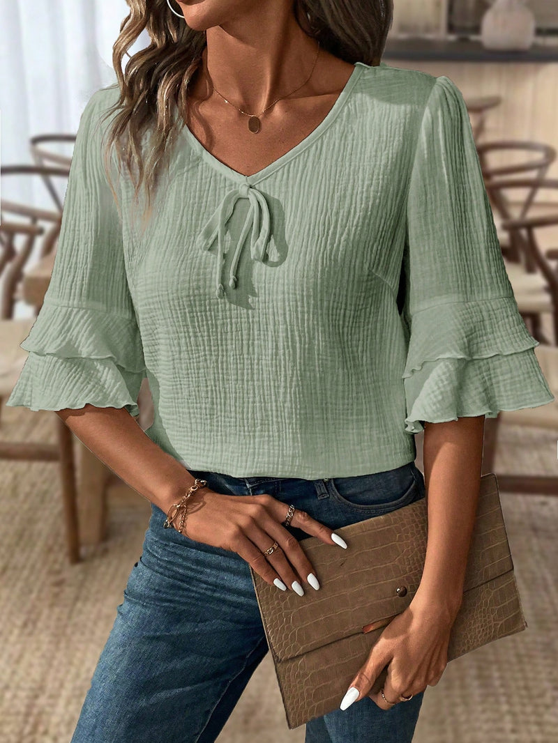 Blusa Casual Feminina com Manga Curta e Detalhes Plissados - Vanessa