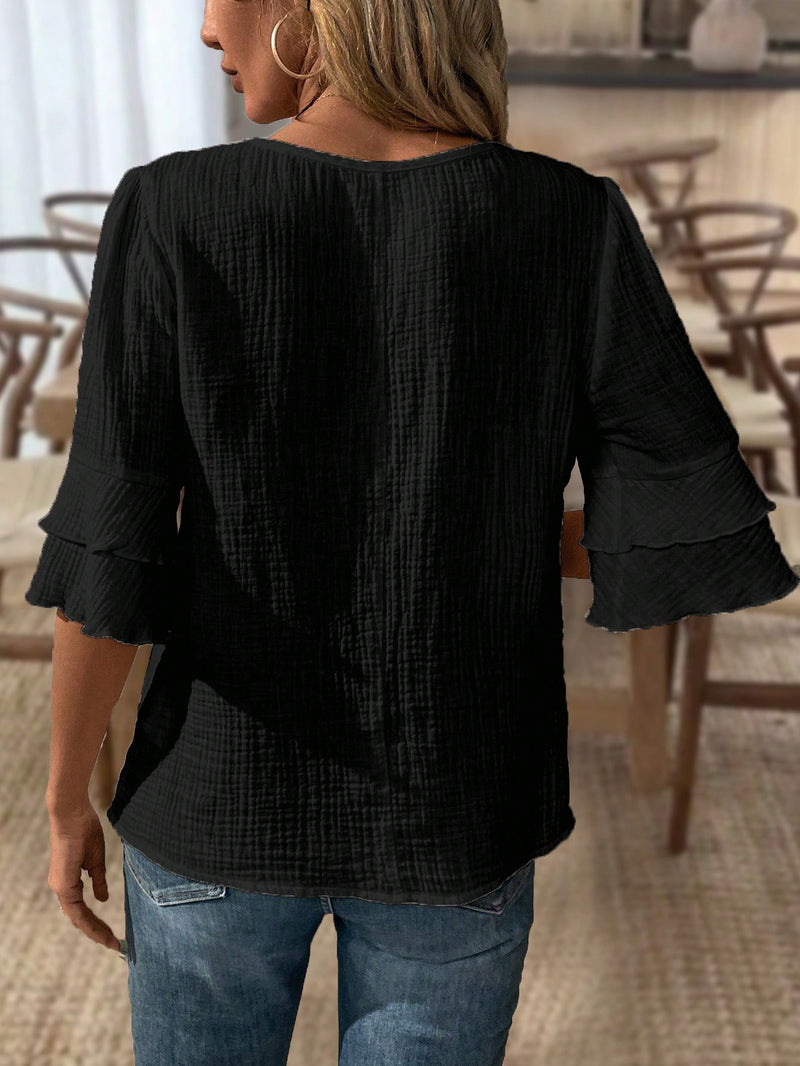 Blusa Casual Feminina com Manga Curta e Detalhes Plissados - Vanessa