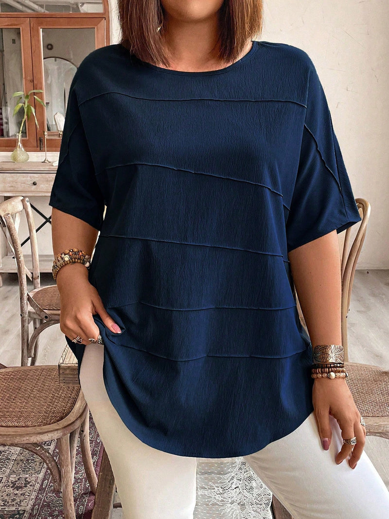 Blusa Feminina com Detalhe de Pregas e Manga Morcego - Clara. Plus Size