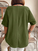 Blusa Feminina com Detalhe de Pregas e Manga Morcego - Clara. Plus Size