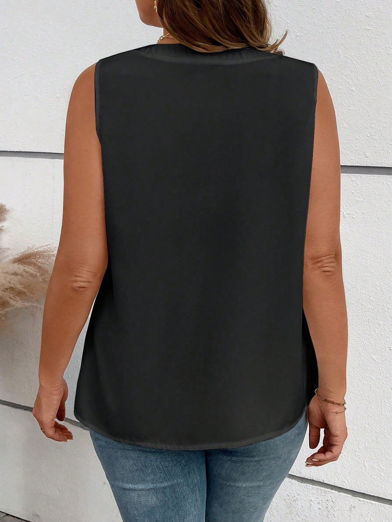 Blusa Feminina com Detalhes Verticais e Corte Elegante - Estelle. Plus Size