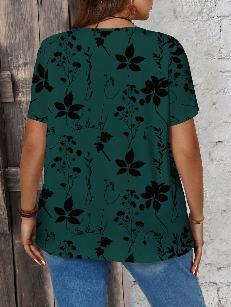Blusa Feminina de Manga Curta e Gola V - Zoe. Plus Size