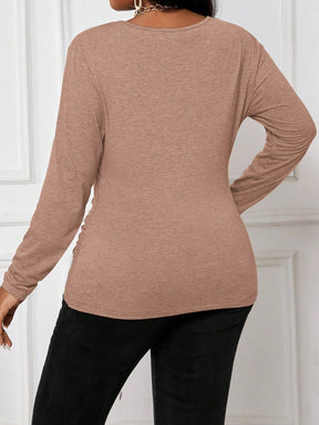Blusa Feminina de Manga Longa com Franzido no Busto - Ayra. Plus Size