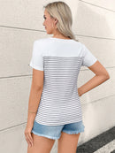 Camisa Feminina Listrada com Detalhe De Botão - Doralice