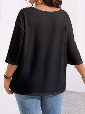 Camisa Feminina Minimalista Gola Redonda - Zayla. Plus Size