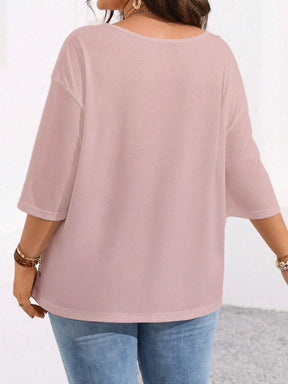 Camisa Feminina Minimalista Gola Redonda - Zayla. Plus Size