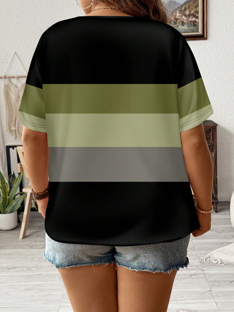 Camisa Feminina com Detalhe em Listras Verticais e Design Casual - Amélia. Plus Size