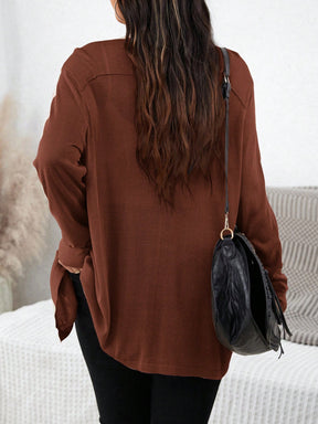 Cardigan Feminina com botões na frontal e bolsos duplos - Melany. Plus Size