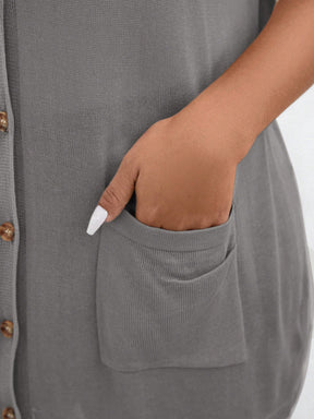Cardigan Feminina com botões na frontal e bolsos duplos - Melany. Plus Size