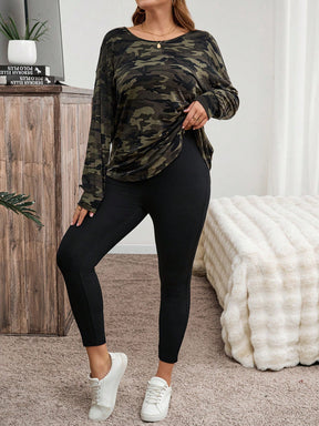 Conjunto Feminino Camiseta Listrada e Legging - Mirna Plus Size