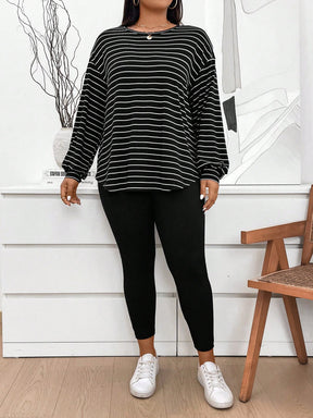 Conjunto Feminino Camiseta Listrada e Legging - Mirna Plus Size