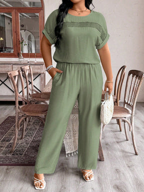 Conjunto feminino de blusa manga curta e calça Telma. Plus Size