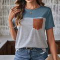 Blusa Feminina Listrada Com Bolso Frontal Daria