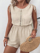 Macacão Feminino com Detalhes de Renda - Heidi. Plus Size