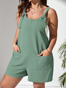 Macacão Feminino Plus Size Com Bolso Frontal E Nó Nas Alças