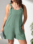 Macacão Feminino Plus Size Com Bolso Frontal E Nó Nas Alças